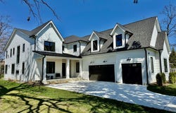 1758 Chapel Court, Northbrook, IL 60062