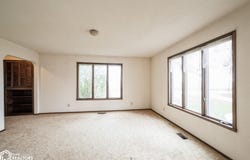 1580 S Avenue, Traer, IA 50675