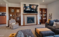 4 Ruby Ln, Moorcroft, WY 82721