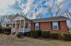 1541 N 19 Highway, Thomaston, GA 30286