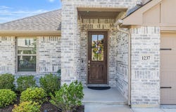 1237 Rushmore Drive, Burleson, TX 76028