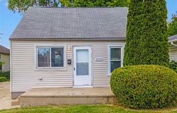25335 Pinehurst Street, Roseville, MI 48066