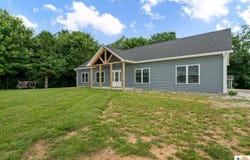 108 Pleasant View Drive, Glasgow, KY 42141