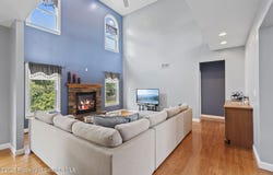 217 Carpenter Hill Road, Clarks Summit, PA 18411