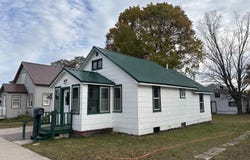 112 E Ave B, Newberry, MI 49868