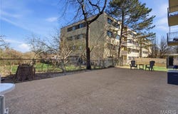 8631 Old Bonhomme Road, St Louis, MO 63132