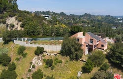 3025 Benedict Canyon Dr, Beverly Hills, CA 90210