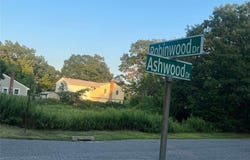 33 Ashwood Drive, Shirley, NY 11967