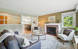 124 Pomeroy Ln, Amherst, MA 01002