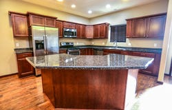 1917 S Lawson Street, Aberdeen, SD 57401