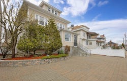 315 Beach 29th Street, Far Rockaway, NY 11691
