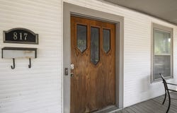 817 W Walnut Street, Springfield, MO 65806
