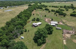 901 County Road 3925, Wolfe City, TX 75496