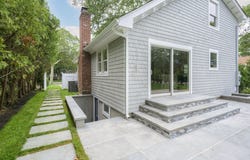 1 Lynnwood Court, Hampton Bays, NY 11946
