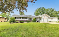 937 S Maiden Ln, Shawano, WI 54166