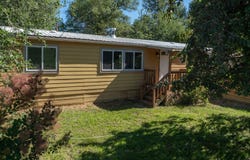 426 HOGANS ALY, Dufur, OR 97021