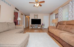 9207 Shoreline Drive, Wadesville, IN 47638