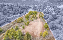 4300 N MOQUIE CT, Alton, UT 84710