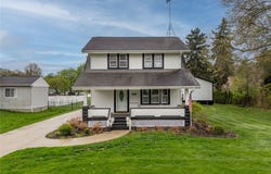 1034 Schneider Street SE, North Canton, OH 44720
