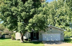 816 KELVIN RD, Storm Lake, IA 50588
