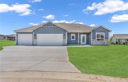 2621 E 26th Court, Lawrence, KS 66046