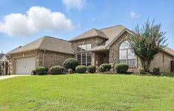 6137 Remington Drive, Bryant, AR 72022