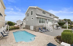 18 W Ryerson Lane, Long Beach Twp, NJ 08008