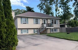 77 Prince Road, Rocky Point, NY 11778