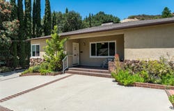 2719 Hollister, Glendale, CA 91206