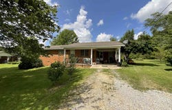1537 Co Rd 81, Phil Campbell, AL 35581