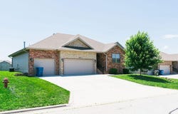 1205 N 12th Avenue, Ozark, MO 65721