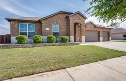 2316 Harvest Hill Drive, Denton, TX 76208