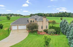 4140 GEMSTONE Trail, GREEN BAY, WI 54311-9007