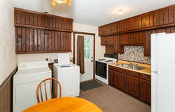 102 NW 9th Avenue, Waverly, IA 50677