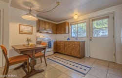 187 S Paseo Tierra, Green Valley, AZ 85614