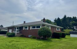 912 SUNSET Drive, Berwick, PA 18603