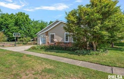 213 W FRANKLIN Street, Ashland, IL 62612