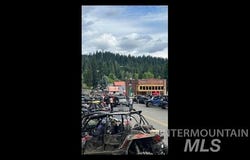 112 Main St, Elk River, ID 83827