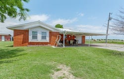 1724 County Road 1220, Tuttle, OK 73089
