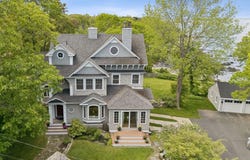 17 Birch Knolls, Cape Elizabeth, ME 04107