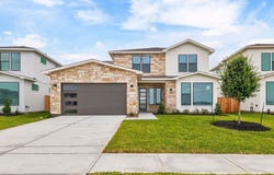 1908 Greenbrier Ct, Rosenberg, TX 77471