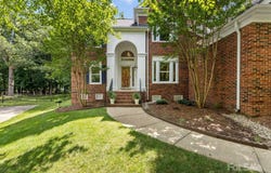 10527 Breamore Drive, Charlotte, NC 28270