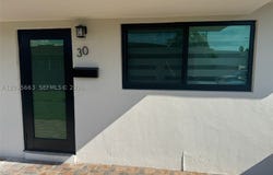 30 NW 56th Ct, Miami, FL 33126