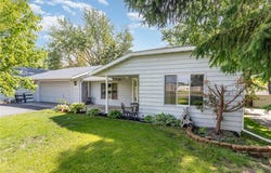 2546 Hazelwood Street, Maplewood, MN 55109