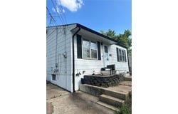 3290 W Tennyson Avenue, St Louis, MO 63114
