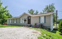 31965 Lakecrest Drive, Excelsior Springs, MO 64024