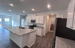 5076 Shepherds Glen, Willoughby, OH 44094