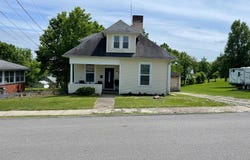 309 West Maple Avenue, Lancaster, KY 40444