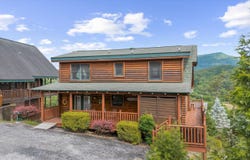 2306 Hollow Branch Way, Pigeon Forge, TN 37862