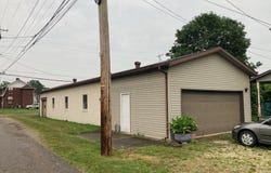 409 N Uhrich Street, Uhrichsville, OH 44683